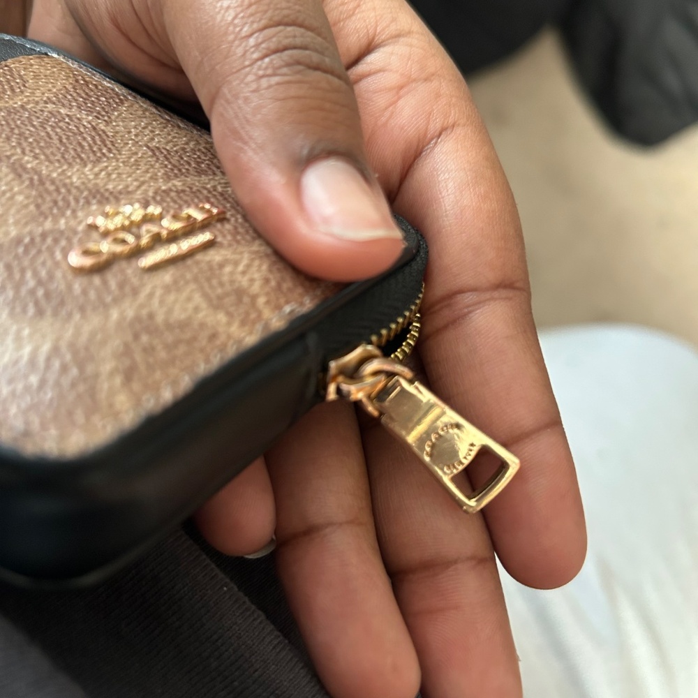 Coach Wallet - Picture 2 of 8